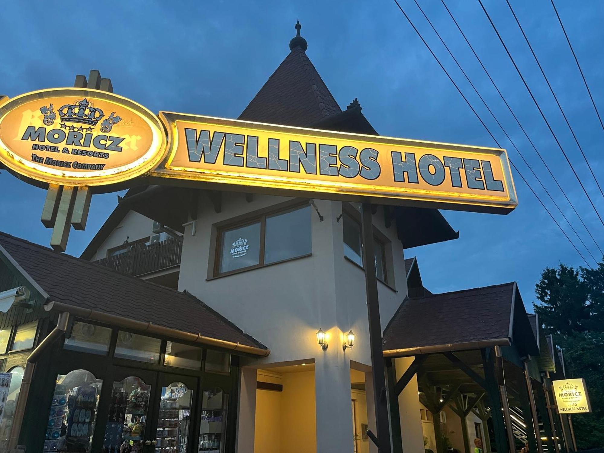 Fenyves Hotel Balatonfenyves Exterior photo